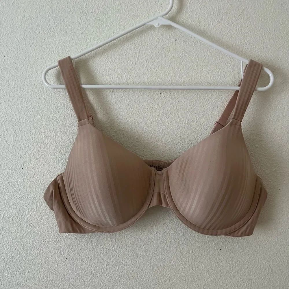 Playtex Women's Secrets All Over Smoothing Full-Figure Underwire Bra US4747
